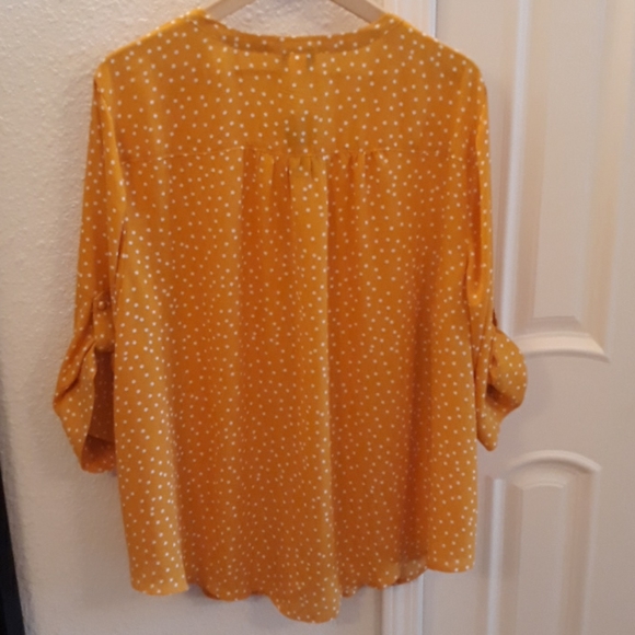 NEW Torrid Yellow / White Polka Dot 3/4 Top - Picture 6 of 8